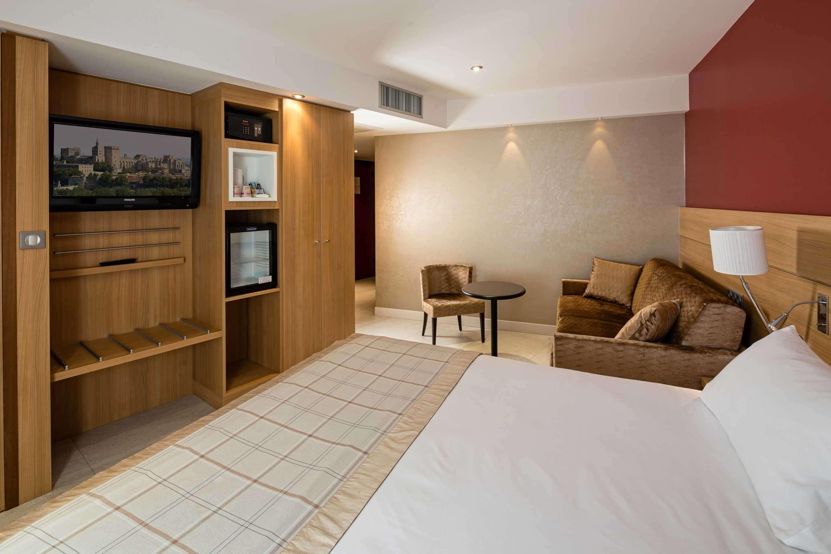 Best Western Plus Le Lavarin Aviñón Exterior foto